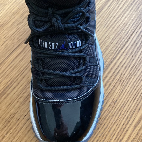 Air Jordan Kids Boys 11 Retro 'Space Jam' 2016 Sneakers Shoes Size 3.5 - Picture 3 of 7